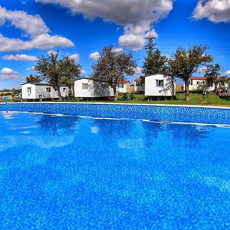 Triocamp Praha Hotel Екстериор снимка